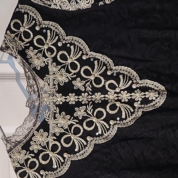 Vintage lace,embroidery top,sz xl by j guanl - Picture 2 of 5